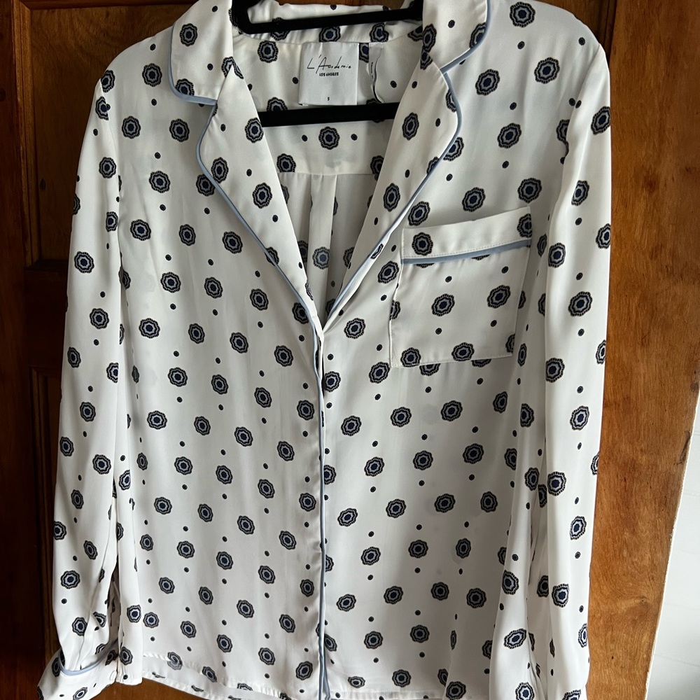 L’Academie Chic blouse, like new, Size S